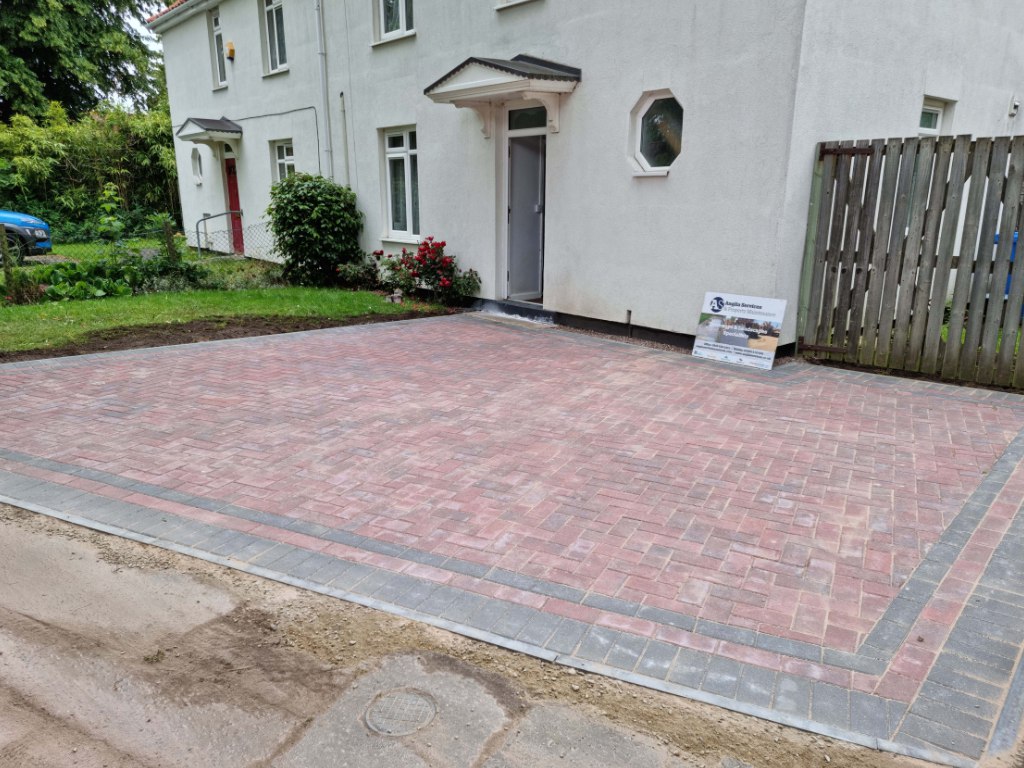 This is a newly installed block paved drive installed by Uckfield Driveways